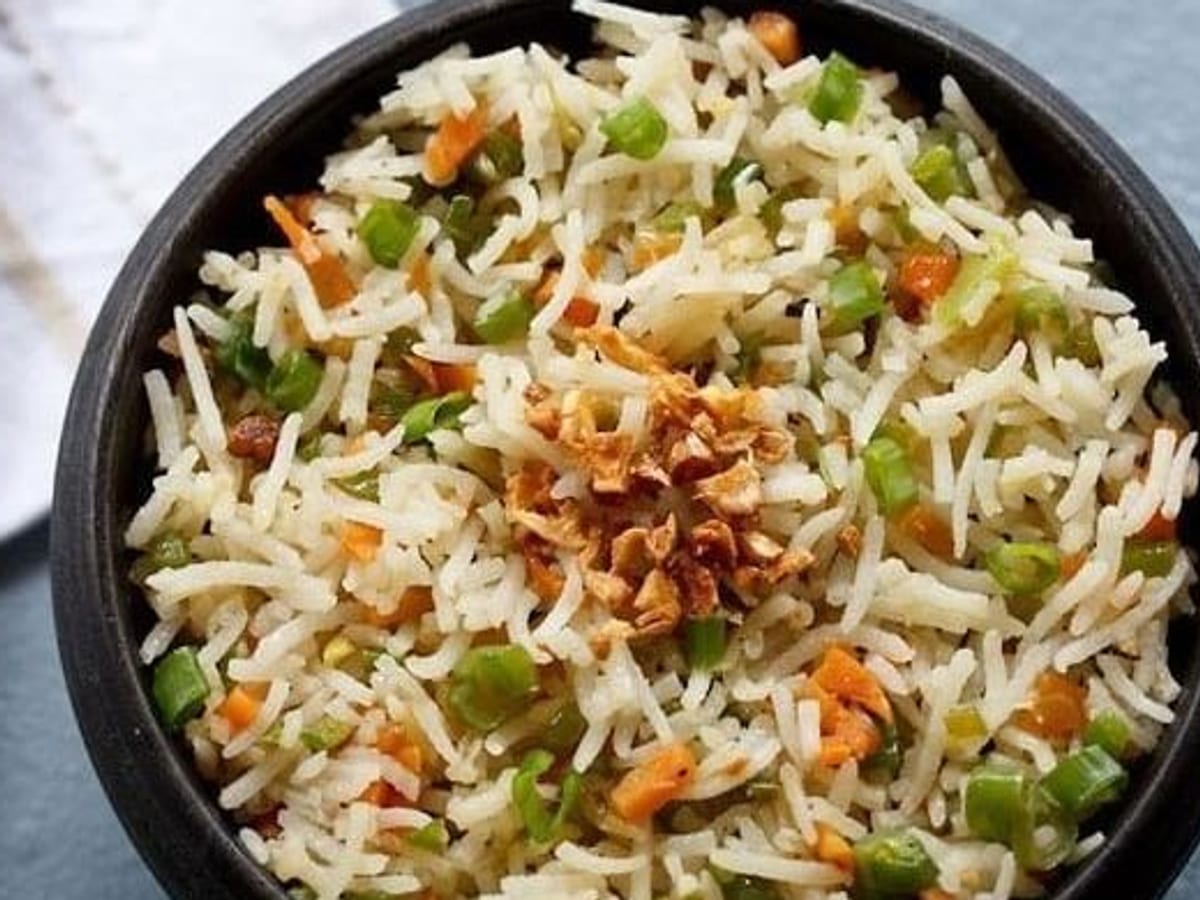 أرز بالثوم — أرز مبخر عطري مع ثوم طازج | Cock "N" Bull, Sharjah